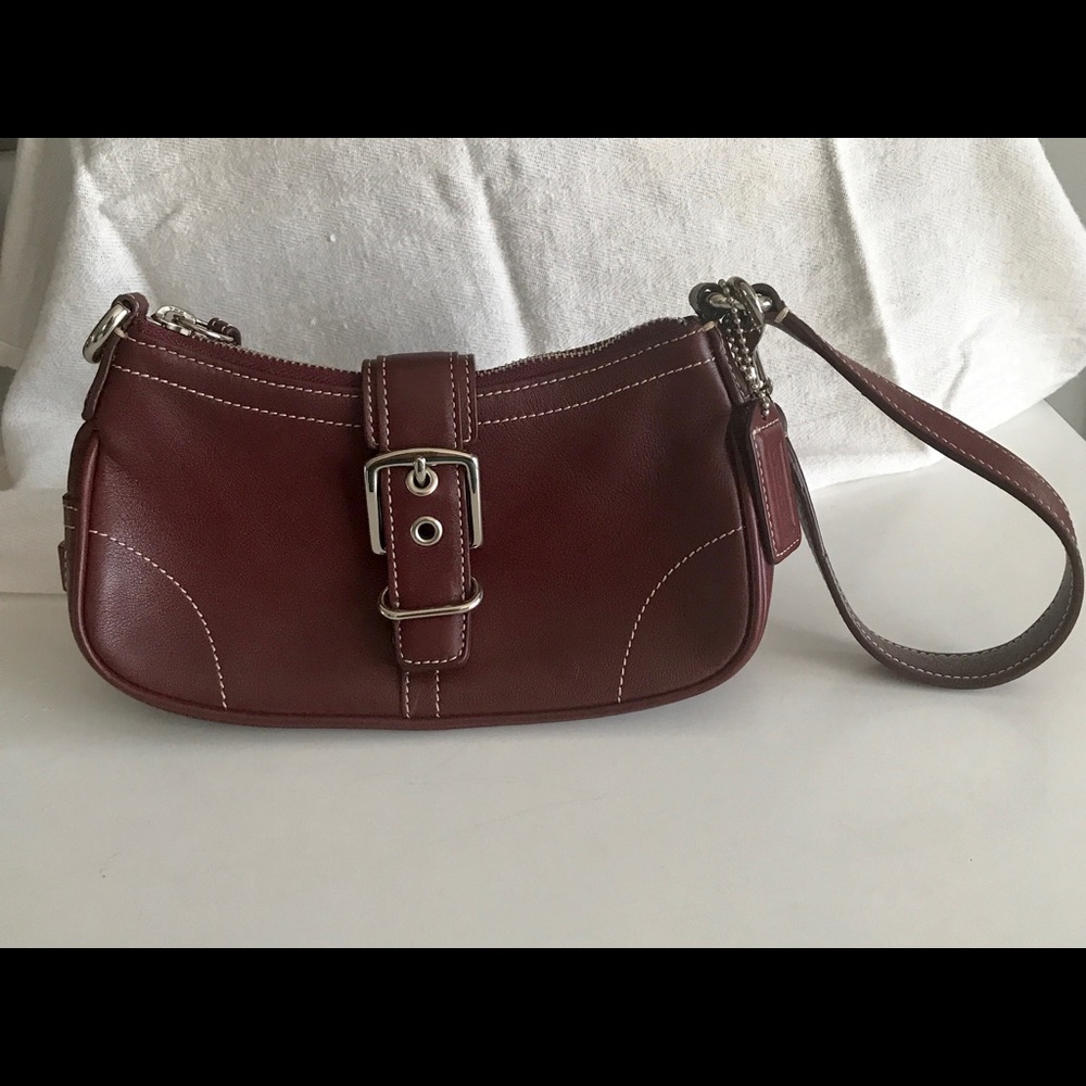 COACH 7542 Wine Demi Bag Wristlet Like New!